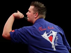 Kevin mit neuem Hemd - PDC WM 2012