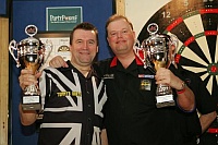 Raymond van barneveld gewinnt das erste gdc pro tour event in bad soden 2007 03