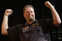 Raymond van barneveld gewinnt das blue square uk open irish regional final 2007 10