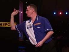 Edwin Max - Mad Max beim Wurf