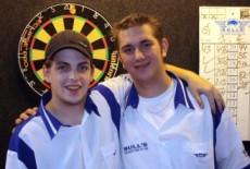 Kevin muench sven flueck werfen 9 darter im doppelfinale in berlin 2008 09