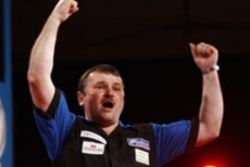 Terry jenkins gewinnt die john mcevoy gold dart classics 2008 2008 11