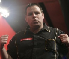 Adrian lewis erhaelt letzte premier league wildcard 2010 2010 01