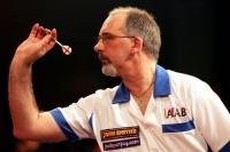 John walton wirft 9 darter beim six nations cup 2010 02