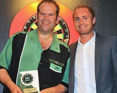 Steve Farmer nach seinem 1. PDC Titel