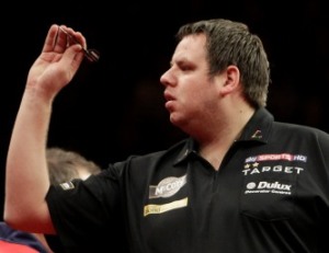 Adrian lewis gewinnt die german darts masters 2012 2012 09 09
