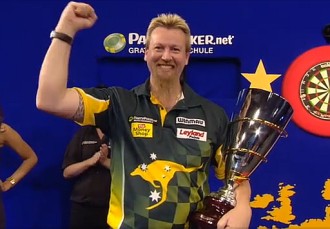 Simon whitlock gewinnt die european darts championship 2012 2012 09 23
