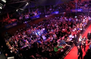 Grand slam of darts 2013 thornton und taylor stehen im finale 2013 11