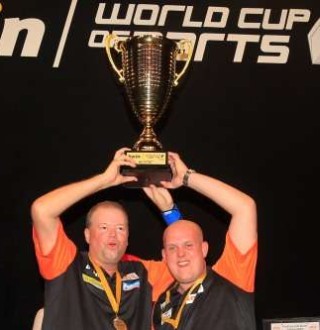 Team niederlande gewinnt pdc world cup of darts 2014 in hamburg 2014 06 08