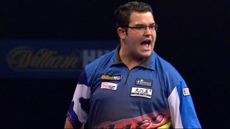 Pdc dart wm 2015 berichte tag 8 cristo reyes steht sensationell im achtelfinale 2014 12