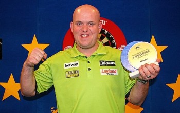 Pdc german darts masters in muenchen titel nr 3 fuer michael van gerwen 2015 04