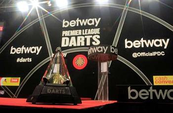 Premier league darts 2015 spieltag 12 in birmingham 2015 04