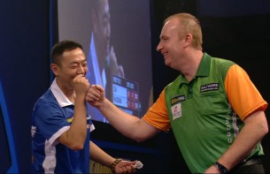 Pdc dart wm 2016 tag 2 zwei mal webster in der zweiten runde 2015 12 18