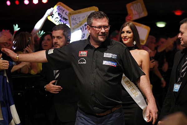 Grand slam of darts 2016 halbfinale van gerwen und wade mit klasse und timing ins finale 2016 11 20