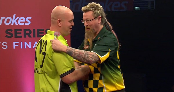 World series of darts finals 2016 viertelfinale van gerwen und taylor im gleichschritt 2016 11