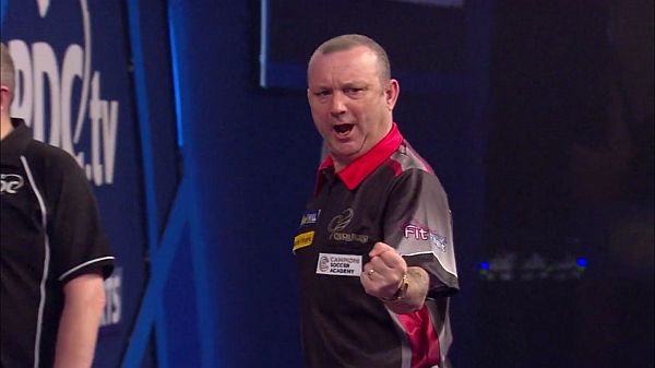 Pdc dart wm 2017 tag 9 abend anderson und lewis souveraen in runde 3 webster ueberrascht 2016 12 23