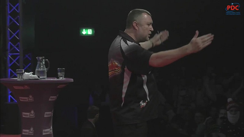 German darts championship 2017 in hildesheim tag 2 suljovic souveraen johnson mit ueberraschung des tages 2017 03