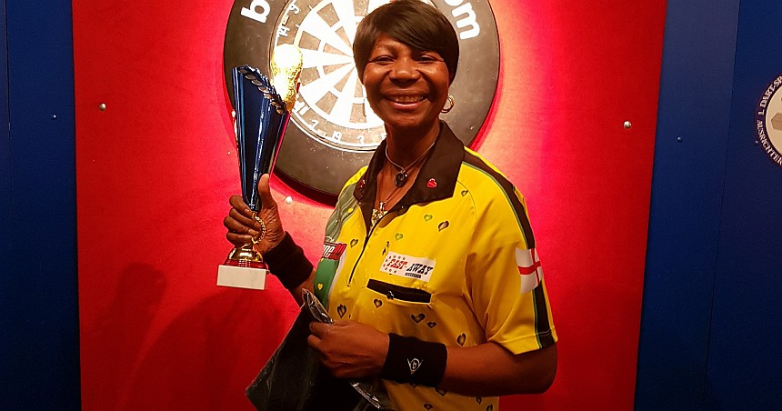 Bulls darts masters 2017 veenstra setzt niederlaendische serie fort hedman mit doppelerfolg 2017 04