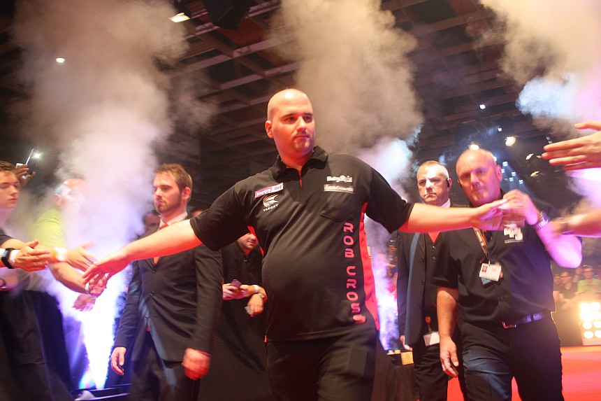 European darts open 2017 achtelfinale cross stoppt van gerwen suljovic mit freilos 2017 07 02