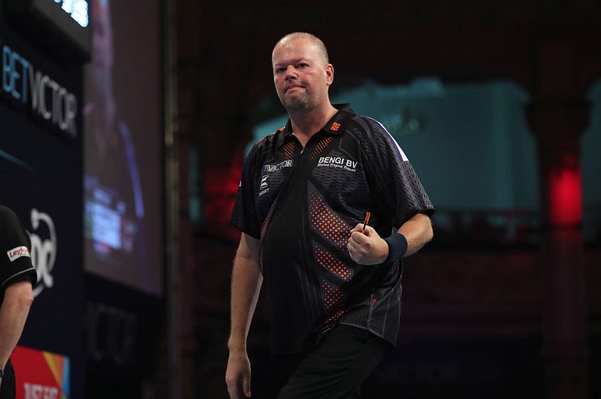 Perth darts masters 2017 tag 1 barney weist cadby in die schranken 2017 08 25