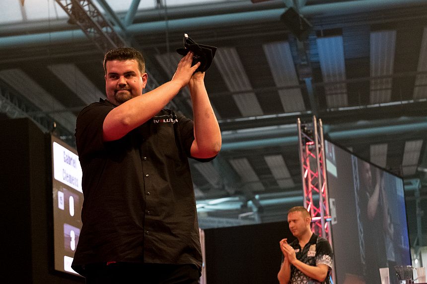 Winmau world masters 2017 tag 2 gabriel clemens steht im viertelfinale 2017 09