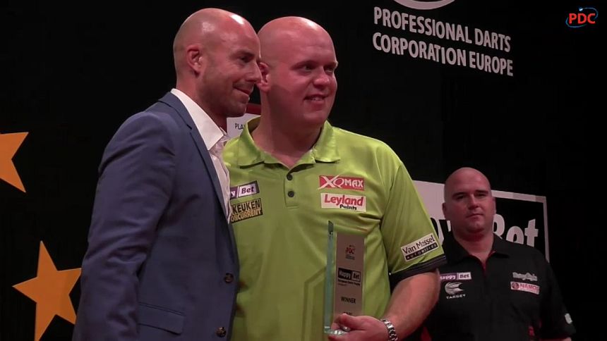 20 sieg auf der european tour michael van gerwen siegt auch in goettingen 2017 10