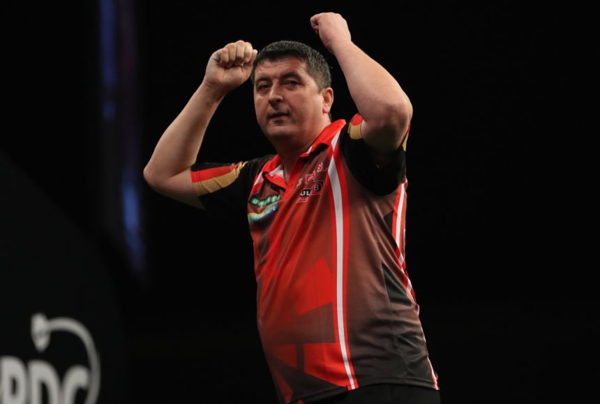 World grand prix 2017 tag 4 mensur suljovic souveraen im viertelfinale 2017 10 04