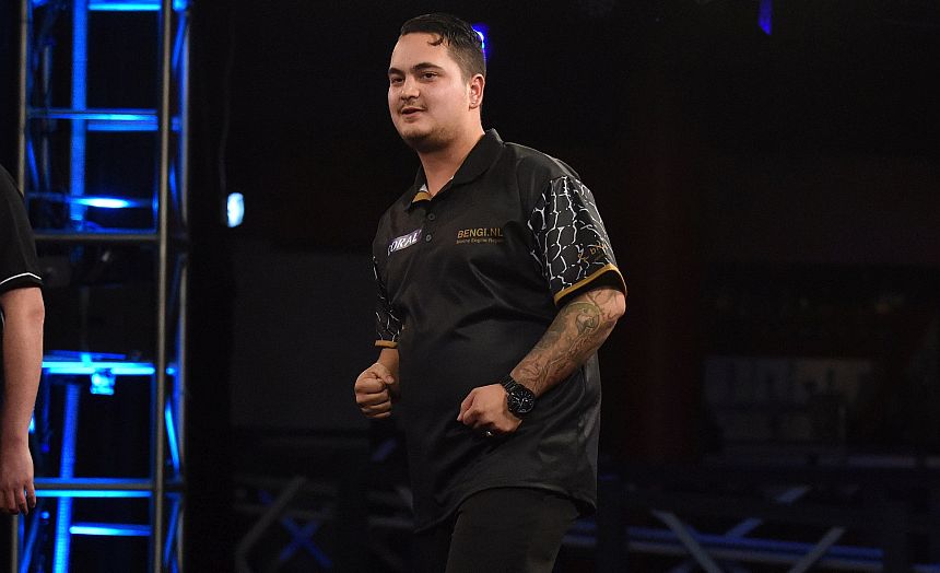 World matchplay de zwaan stellt van gerwen kalt 2018 07