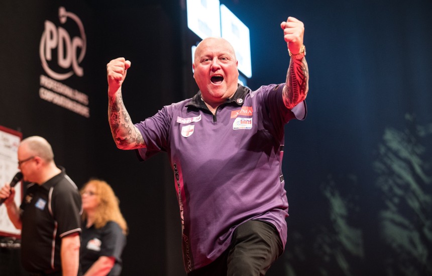 Finder darts masters unterbuchner unterliegt hamilton 2018 12