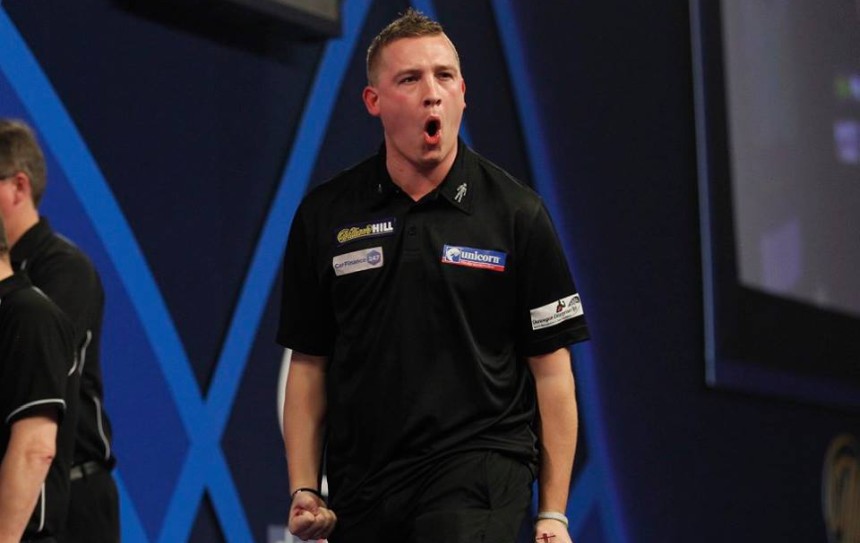 World grand prix van gerwen gelingt comeback 2019 10