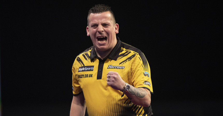 Chisnall und van gerwen stehen im world grand prix finale 2019 10 11