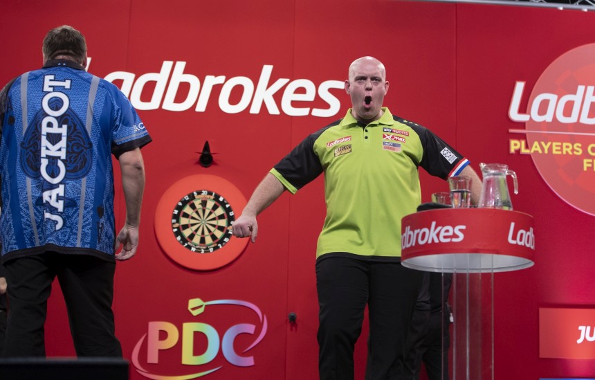 Players championship finals deutschsprachiges duo im achtelfinale mvg mit 9 darter 2019 11 23