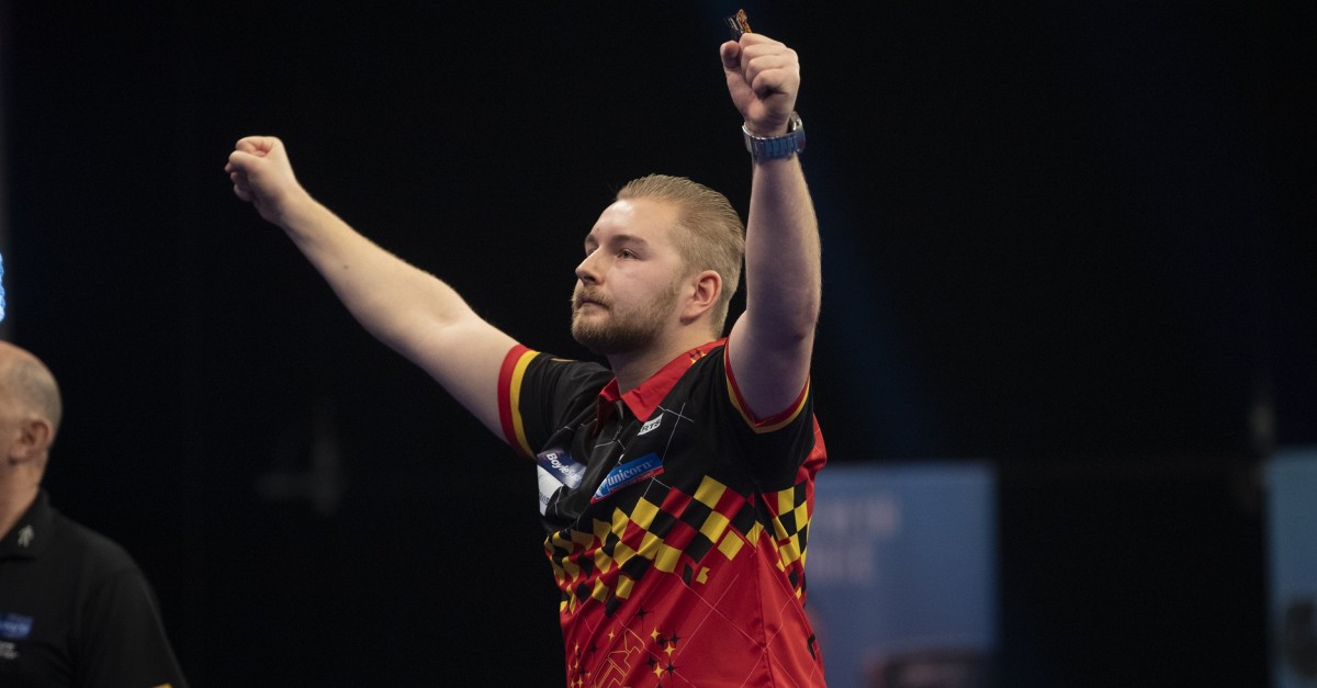 Dart wm 2021 van duijvenbode schockt cross van den bergh gewinnt generationenduell 2020 12