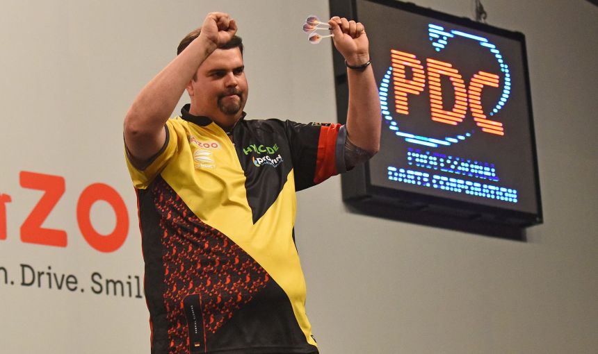 Grand slam clemens bezwingt auch wright sherrock feiert whitewash 2021 11 14