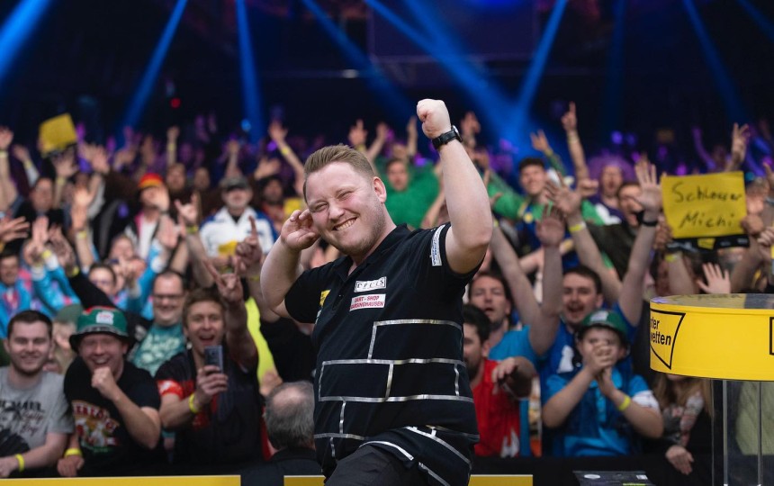 German darts grand prix schindler und hopp stehen im achtelfinale 2022 04 17