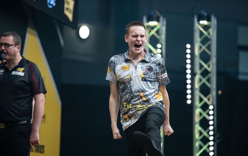 European darts open pietreczko traum geht weiter price und cross unaufhaltsam 2023 03