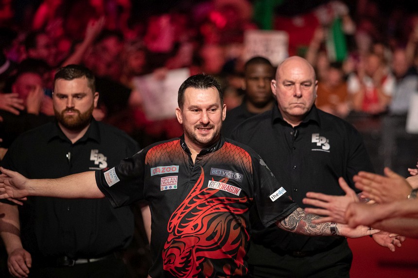 Premier league clayton feiert in berlin den ersten tagessieg 2023 03