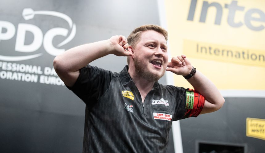 International darts open schindler und springer stehen im achtelfinale 2023 04 01