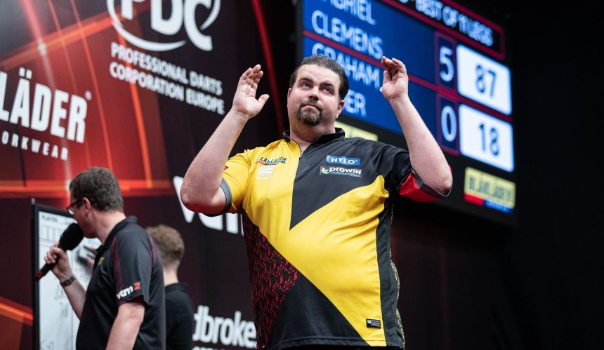 Belgian darts open clemens und bellmont siegreich auch anderson und barney weiter 2023 05 05