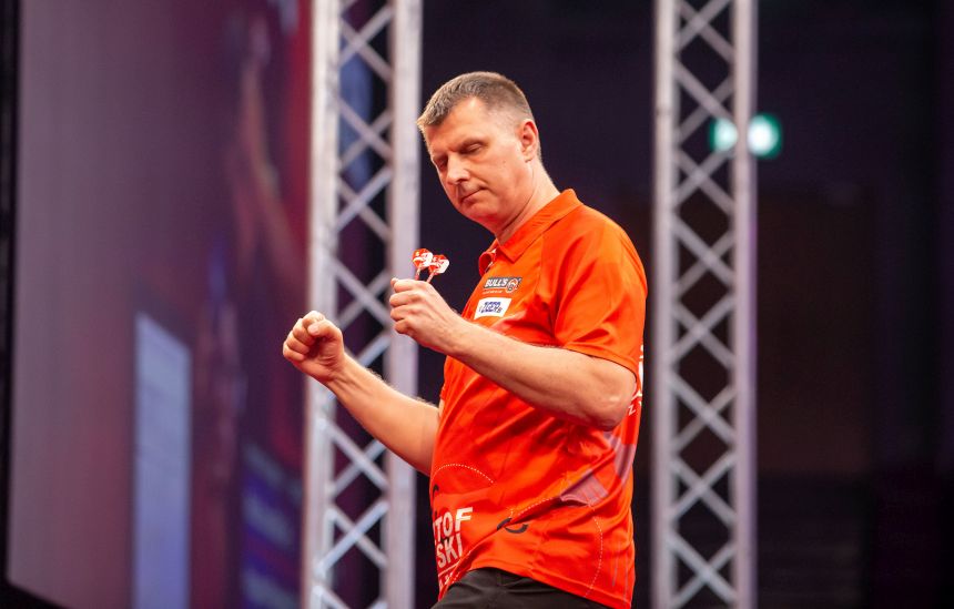 Poland darts masters ratajski schlaegt cross price fast mit perfektion 2023 07