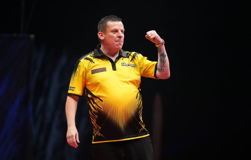Chisnall gewinnt die hungarian darts trophy gegen 9 dart humphries 2023 09