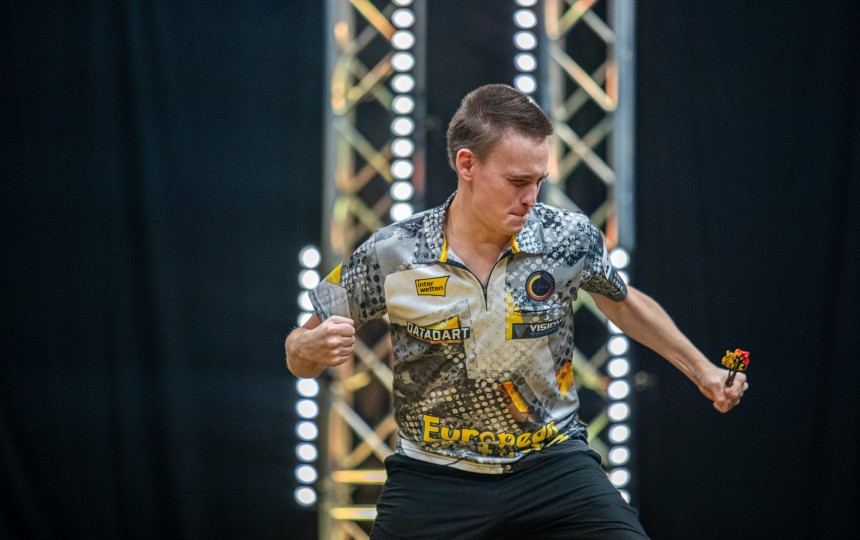 German darts championship clemens und pietreczko ganz unterschiedlich ins viertelfinale 2023 10