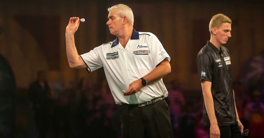 Dart wm 2024 beaton siegt und kuendigt ruecktritt an van gerwen dominiert 2023 12