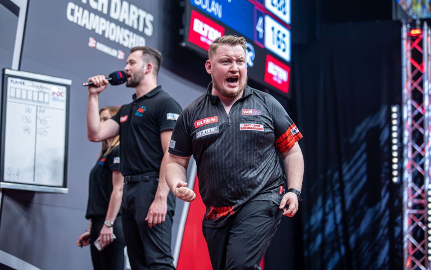 Dutch darts championship schindler bezwingt dolan smith trotz 9 darter ausgeschieden 2024 05