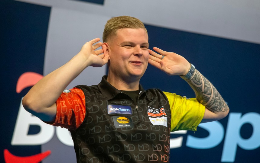 Mike de decker erster finalist beim world grand prix 2024 10