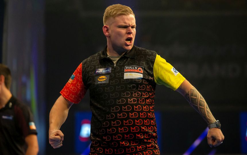 Mike de decker gewinnt den world grand prix 2024 2024 10