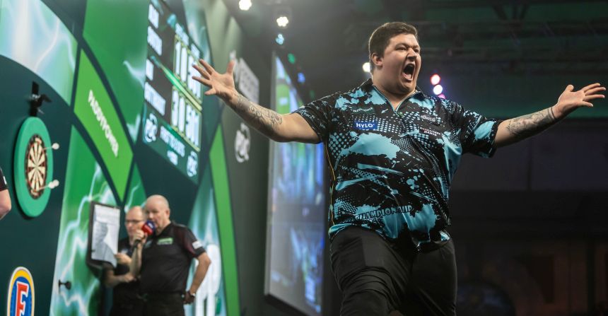 Dart wm 2025 gotthardt bezwingt soutar bei debuet wade raus 2024 12