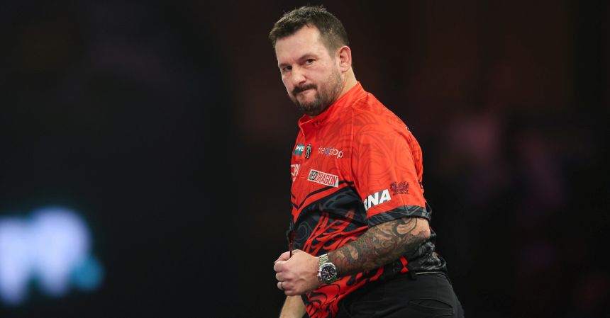 Dart wm 2025 clayton uebersteht sudden death rock souveraen 2024 12