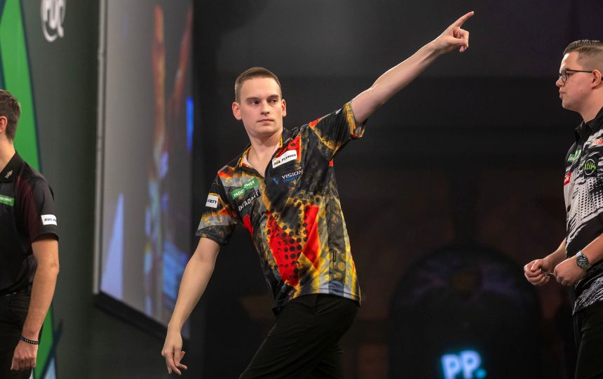 Dart wm 2025 pietreczko bezwingt van veen 2024 12