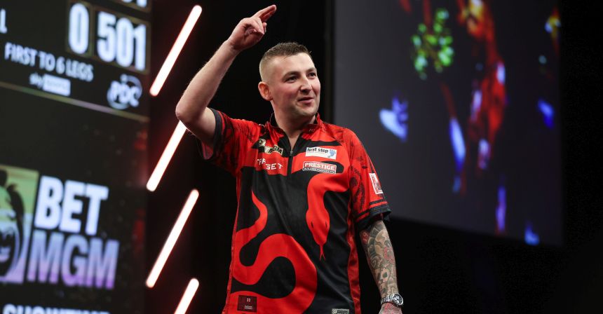 Premier league 2025 teilnehmerfeld aspinall bleibt drin zwei rueckkehrer 2025 01